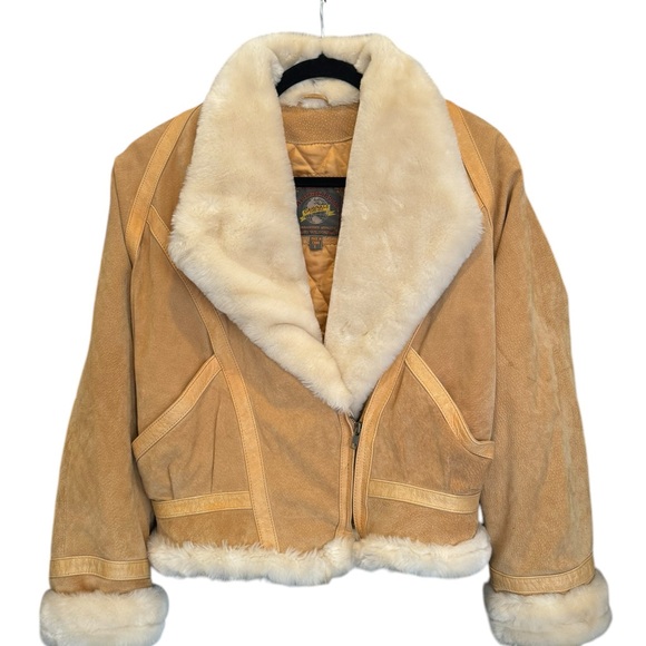 Wilsons Leather Jackets & Blazers - Vintage Wilsons Leather Tan Teddy Jacket with Cream Faux Fur